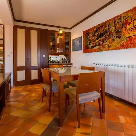 Vanna Apartment *